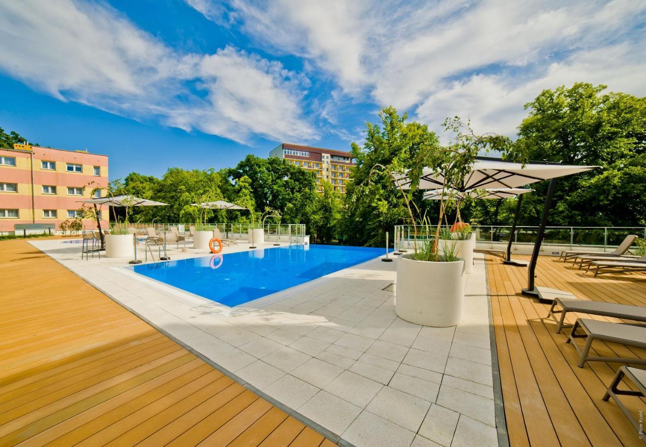 Porty B103 Nadmorskie Tarasy Pool Sauna Parking Колобжег Екстериор снимка